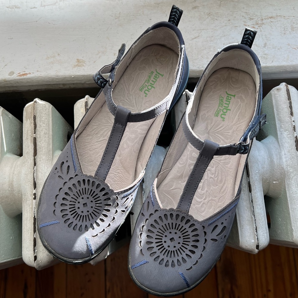 NWOB Jambu Sunkist Cut-out Mary Jane Flats Denim Blue Size 10M